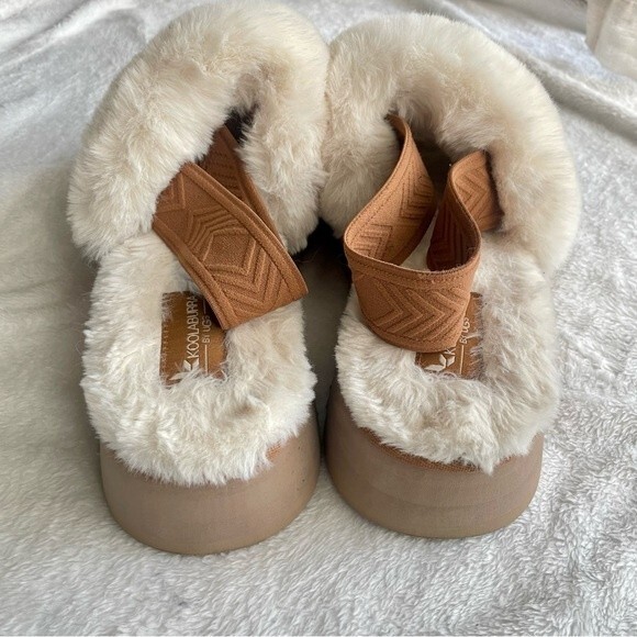 Koolaburra by Ugg Natural Ya-Baby Platform Sandals - Picture 2 of 6